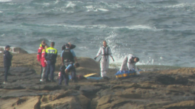 Two bodies found on rocks at eastern suburbs beach