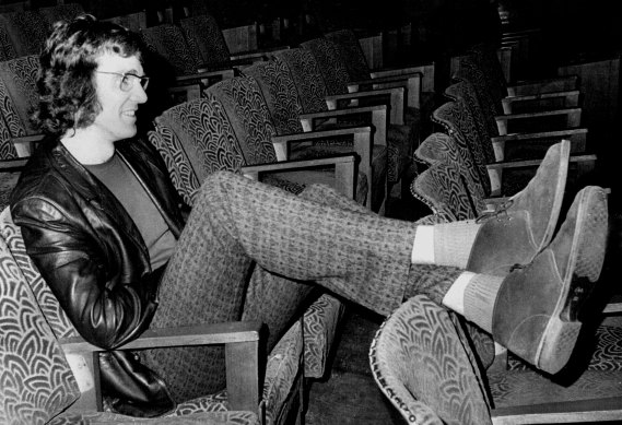 David Williamson in 1972 watching a rehearsal of <i>The Removalists.