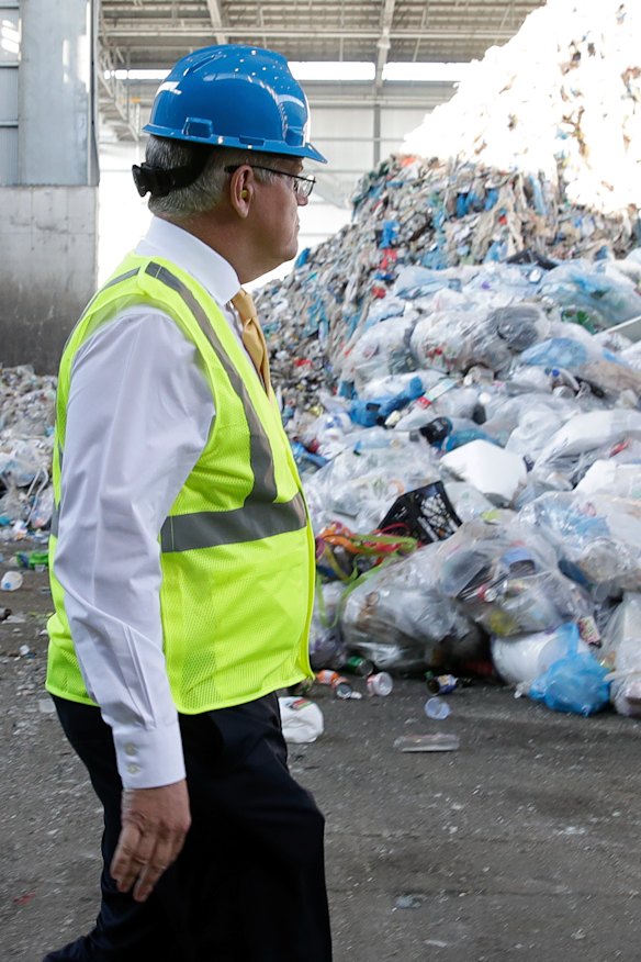 Scott Morrison tours a recycling facility in the United States in September.