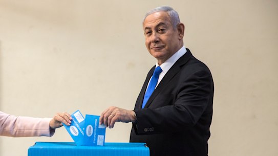 Israeli Prime Minister Benjamin Netanyahu and his wife Sarah cast their votes in Jerusalem.