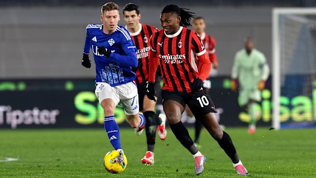 AC Milan and Como versing each other in a Serie A match in January. 