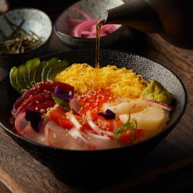 Sashimi ochazuke (rice bowl warmed by dashi broth).