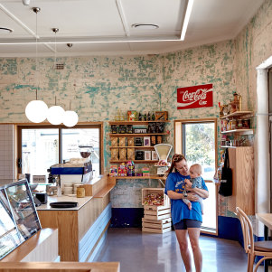 Emil’s cafe blends vintage milk bar touches and contemporary design.