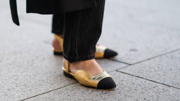 Flat shoes are a must if you’re “doing” the sales in person.