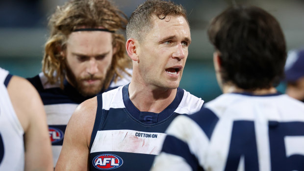 Cat’s skipper Joel Selwood addresses his players during the match.