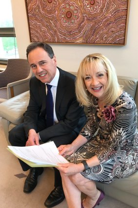 Liberal MP Nola Marino urged Health Minister Greg Hunt to take endometriosis seriously. Here they are in November 2017.
