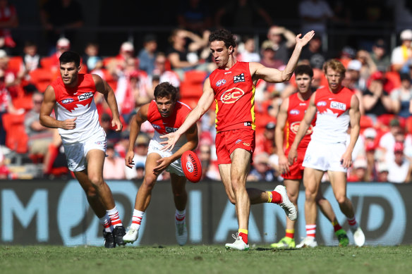 Ben King kicked five goals for the Suns.