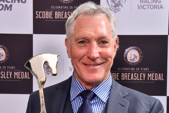 Rupert Legh with the 2016 Victorian Racehorse of the Year Award, awarded to Chautauqua.