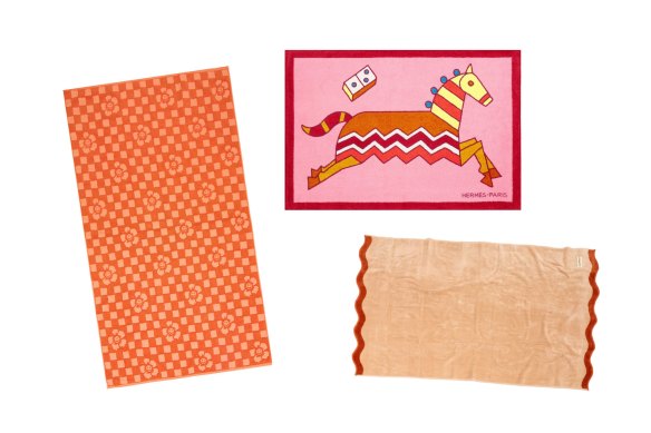 “Happy Check” towel; “Épopée” beach towel; “Rivie Pink” beach towel.