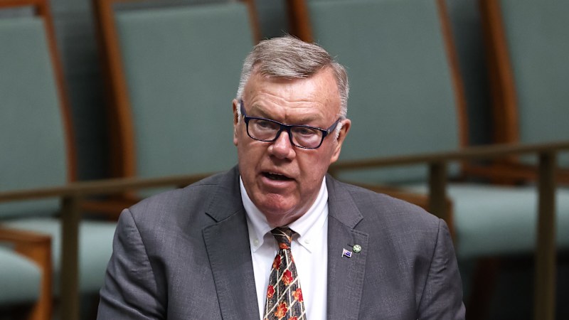 PM abusing taxpayers funds to divide One Nation: Hanson