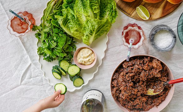 Perfect weekend food: DIY pork burgers with red curry and coriander mayo.