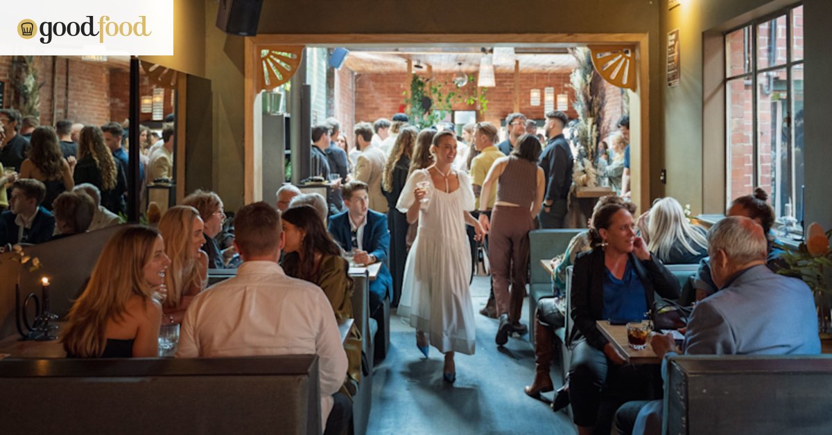 An indoor-outdoor bar with daily happy hour prices and pizzas until 3am