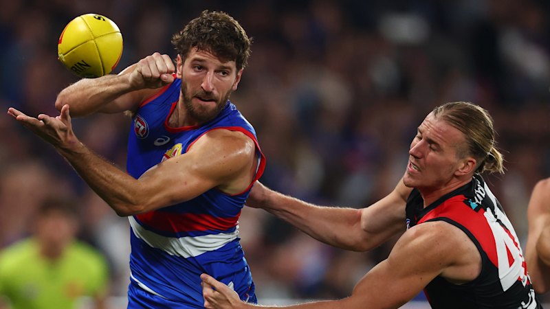 AFL Easter Sunday LIVE: Western Bulldogs a level above, undefeated after comfortably seeing off Essendon