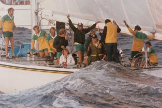 1983 年，澳大利亞 II 在紐波特港從美國手中奪取了美洲杯。 