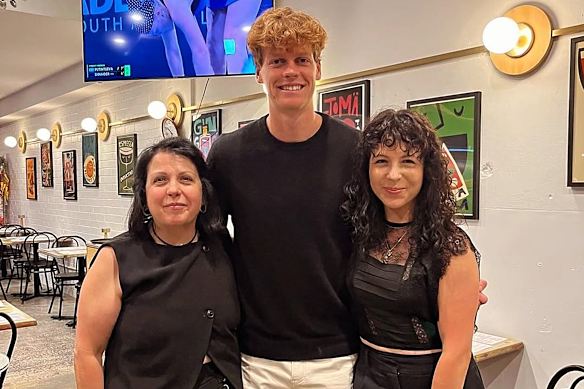 Tennis world No.2 Jannik Sinner has become a regular of the Beaumaris pizza restaurant La Pizzeria Italiana when he’s in Australia.