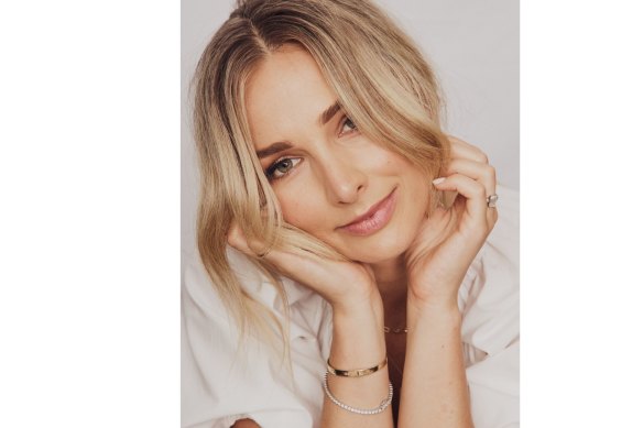 Anna Heinrich.