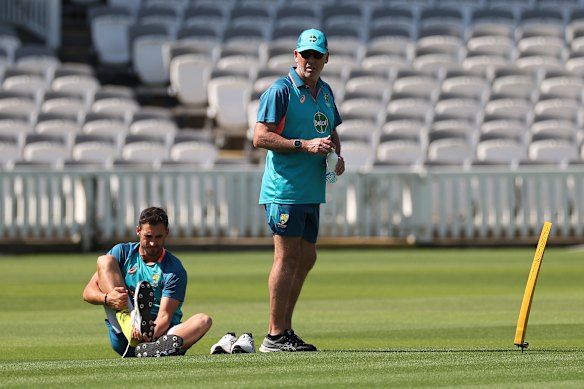Australian selector Tony Dodemaide (right). 
