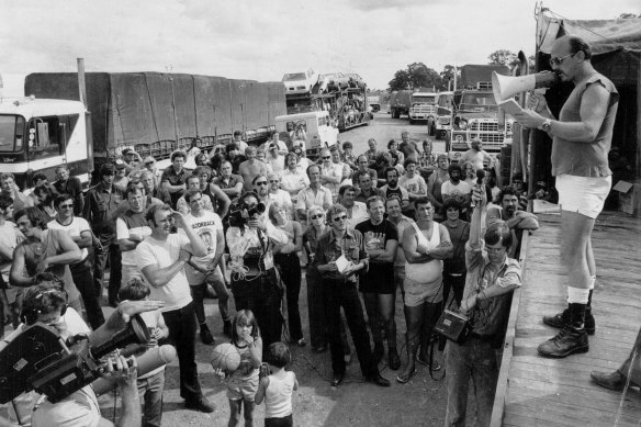 Ted Stevens talks to drivers at the Razorback blockade April 7, 1979.