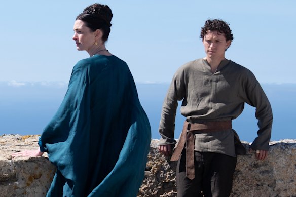 It stars Anne Hathaway as Penelope and Tom Holland as her son Telemachus.