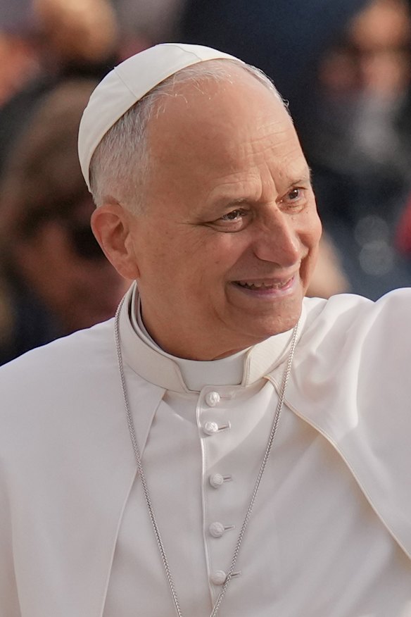 O Papa Leão criticou publicamente Donald Trump e a guerra contra o Irão.