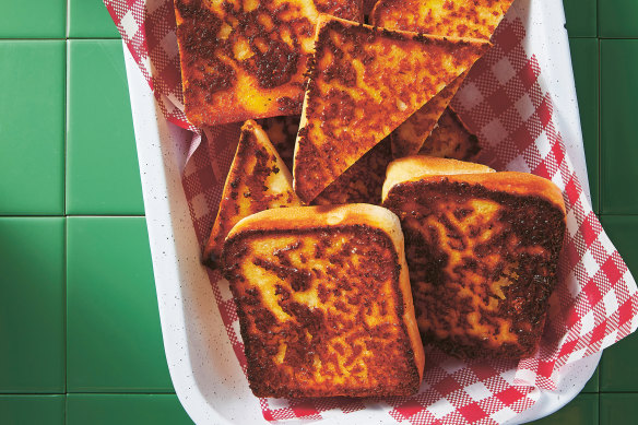 This Sizzler-inspired cheese toast is soft on one side and crisp on the other. 