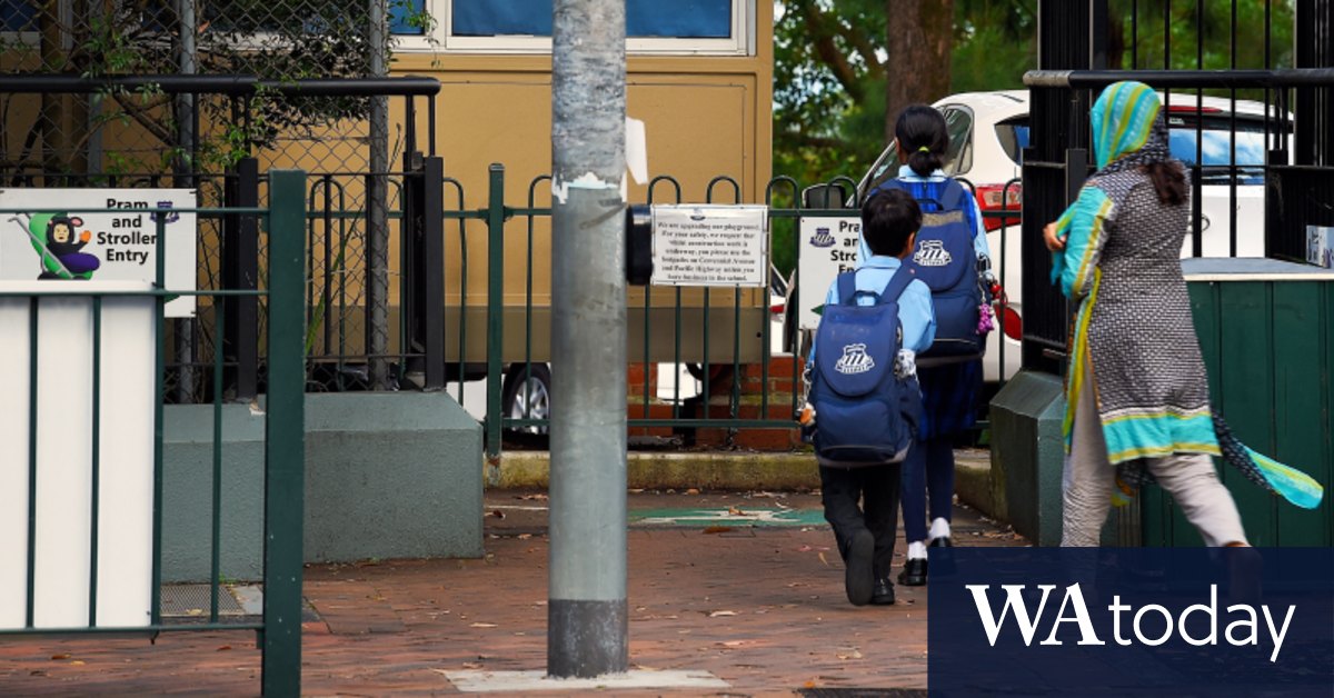 Coronavirus: NSW restrictions eased for schools; parents allowed back on grounds