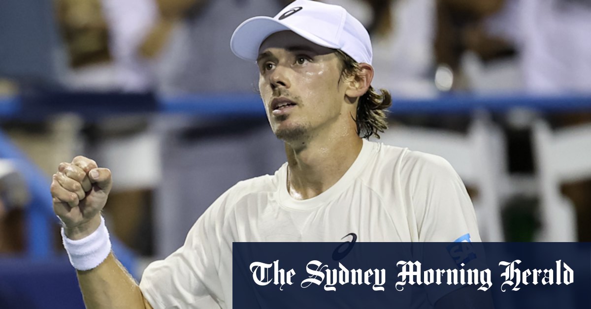‘It wasn’t pretty,’ but de Minaur seals top-10 return and a place in Washington final
