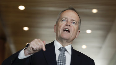 Former Labor leader Bill Shorten says former High Court judge Dyson Heydon should be stripped of his Australian honours. 