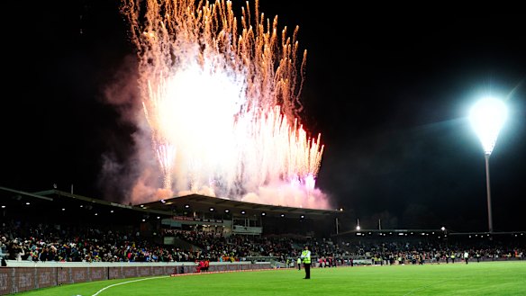 The Sydney Thunder want to play two BBL games at Manuka this summer.