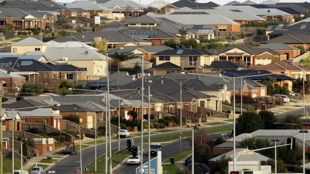  Waurn Ponds Shopping Centre  services a huge growth corridor in Geelong's west.