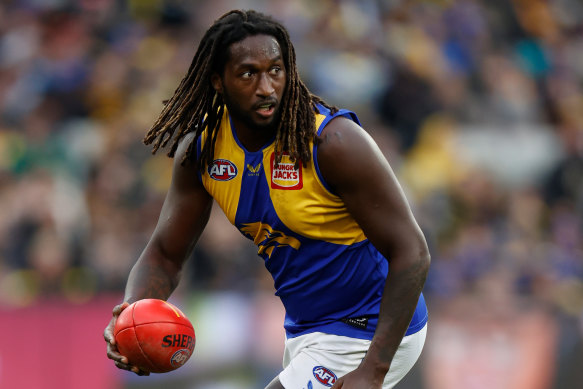 Nic Naitanui has announced his immediate retirement.