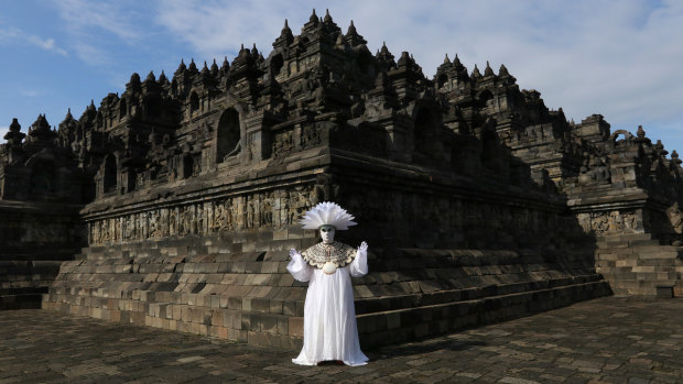 Luke Roberts as Pope Alice doing performance art around the world. 