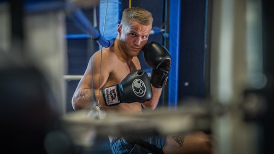 Don't run: Dave Toussaint tables an offer for Anthony Mundine