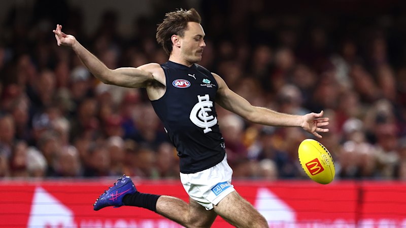 Promising young Blue suffers serious knee injury