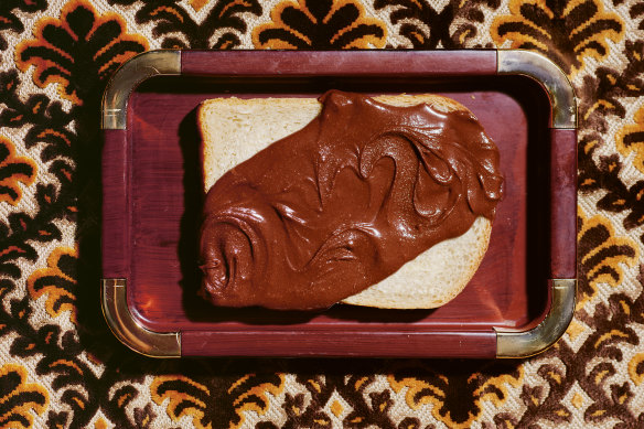 This chocolate-hazelnut spread lasts for a month in the fridge (if you hide it).