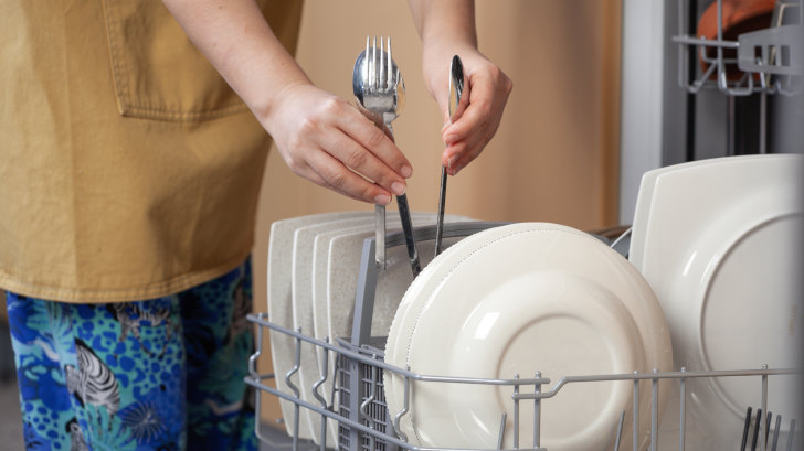 Cuts both ways: Do you stack your cutlery in the dishwasher pointy end up or down?