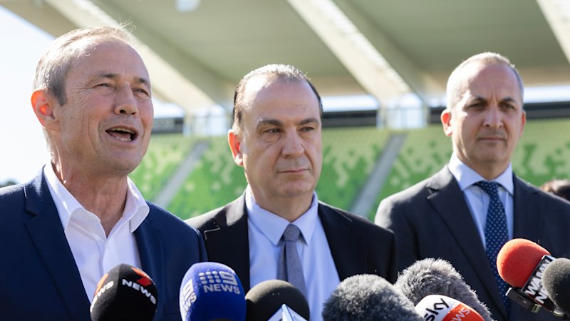 NRL bosses dined with Seven chairman Kerry Stokes in Perth amid smear campaign