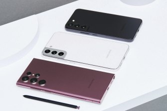The Samsung Galaxy S22 and S22+ have only been moderately updated since last year, while the S22 Ultra (left) has had a Note-inspired redesign.