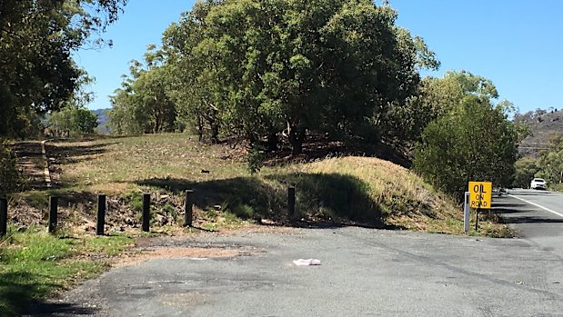 There’s not much of view from the lookout at this abandoned rest area on the Monaro Highway at Theodore.