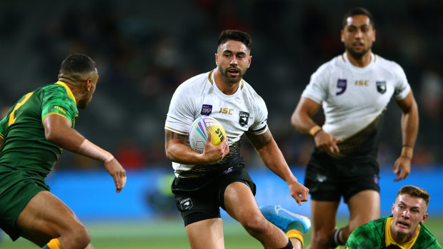 Shaun Johnson (centre) was the standout in New Zealand's opening loss to Australia.