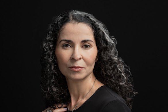 A escritora Laila Lalami.