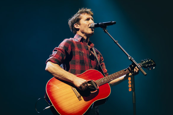 Blunt comes over as half energetic entertainer, half stand-up comic.