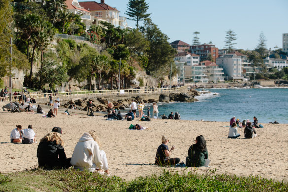Sydneysiders were drawn to the idyllic lifestyle of the beaches.