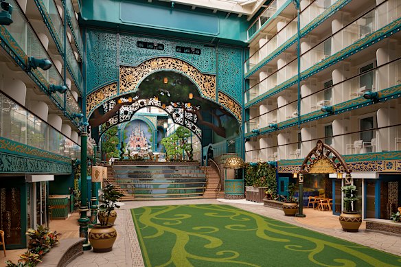 The Imagination Garden, one of two “canyons” in the middle of the ship.