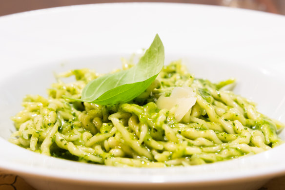 Can every meal include a pasta primi?