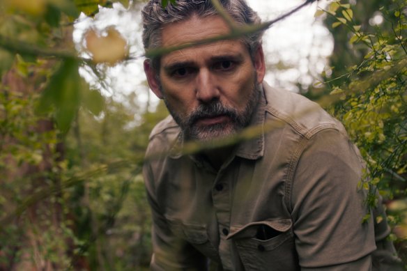 Eric Bana as Kyle Turner in Untamed.
