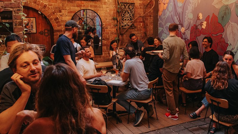 P&V v Paddingtonu zapira vrata, Porcine se širi in uvaja nove jedi