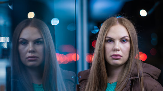 Ella Callis was left in extreme pain after cosmetic surgery went wrong.