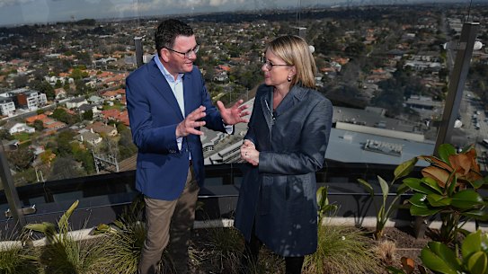 Premier Daniel Andrews and Transport Minister Jacinta Allan unveiling the planned Suburban Rail Loop just before the 2018 election.