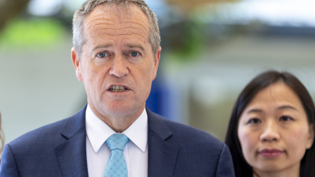 Bill Shorten with Labor's candidate for Chisholm, Jennifer Yang, last year.